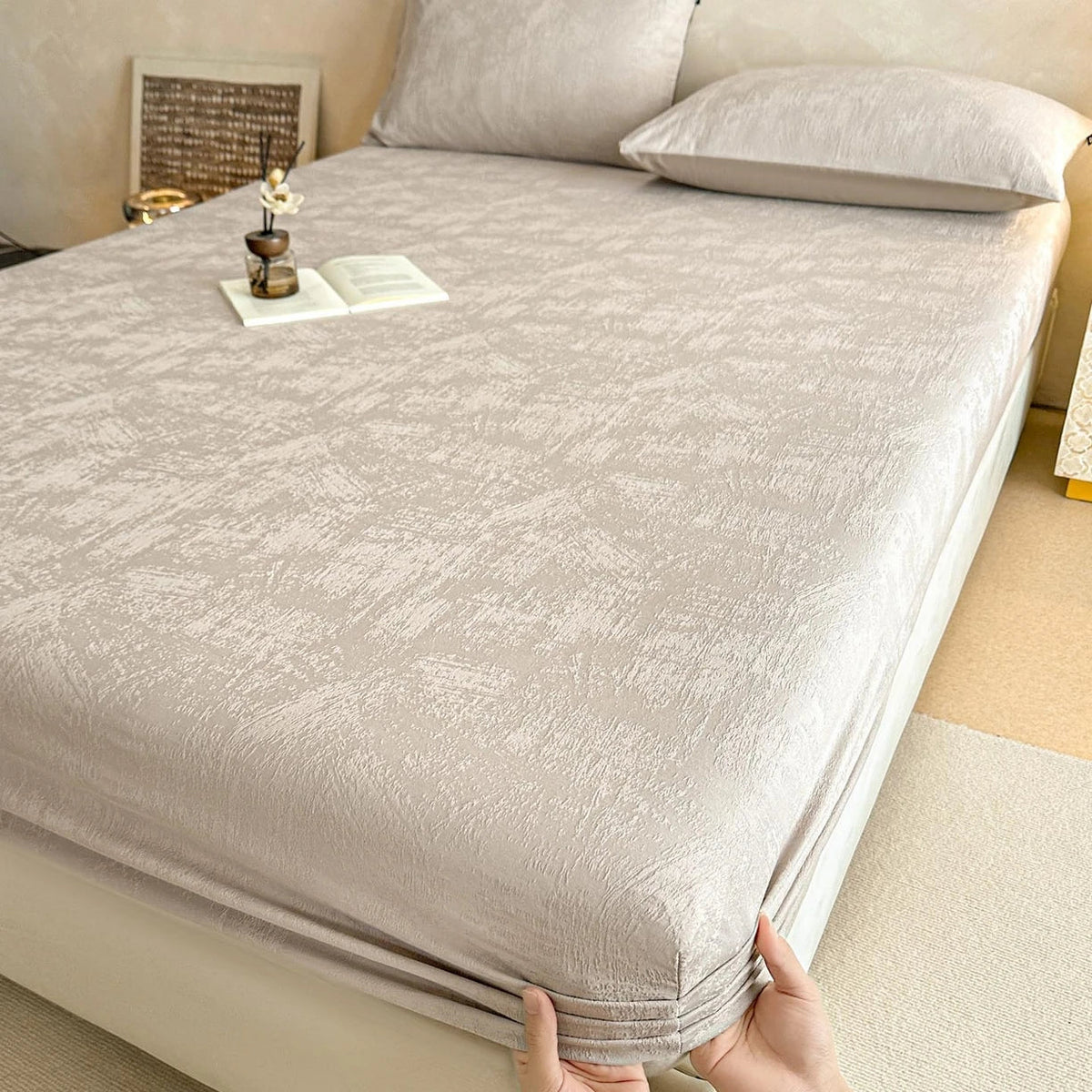 SaneShoppe-Soft 100% Cotton Jacquard Fitted Sheet Set with Elastic All Around Mattress Protector