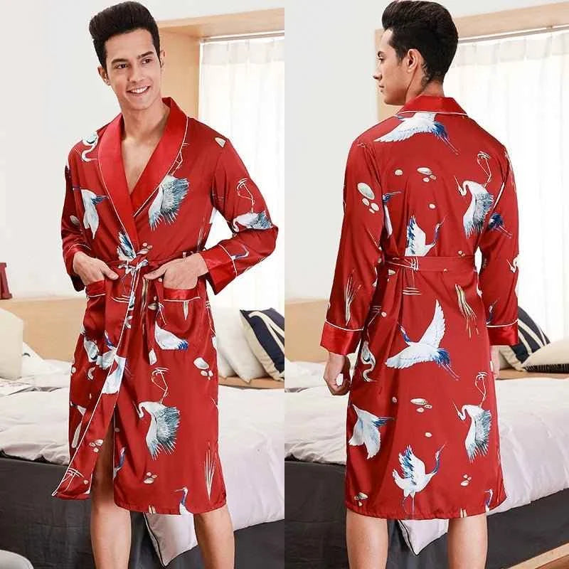 Men Silk Satin Golden Dragon Dressing Gown Knee Length Kimono Robe.