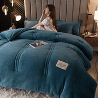 SaneShoppe-Double-Faced Velvet Winter Comforter - Super Warm Luxury Quilt